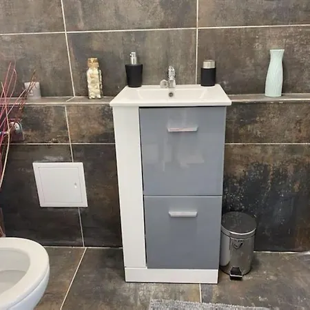 Au Pied Des Gorges Du Blavet Et à 20min Des Plages *